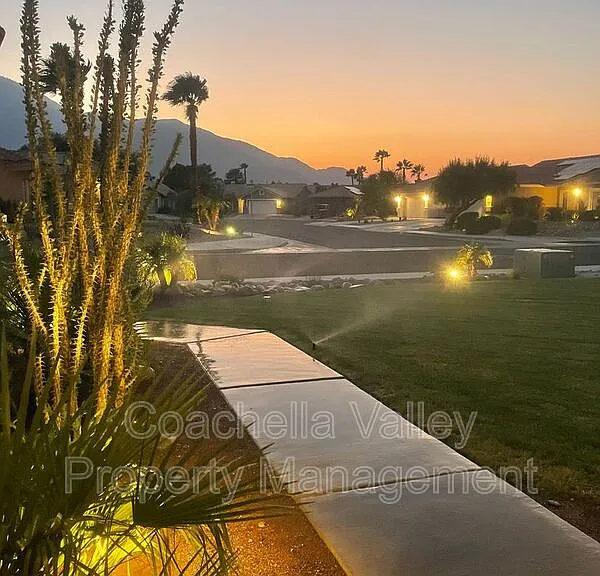 2162 Shannon Way — Photo 31