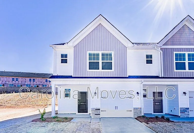 221 Stone Fruit Ct — Photo 1