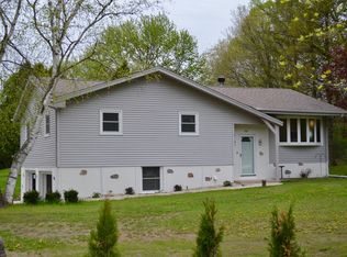 642 Highland Dr, Colgate, WI 53017