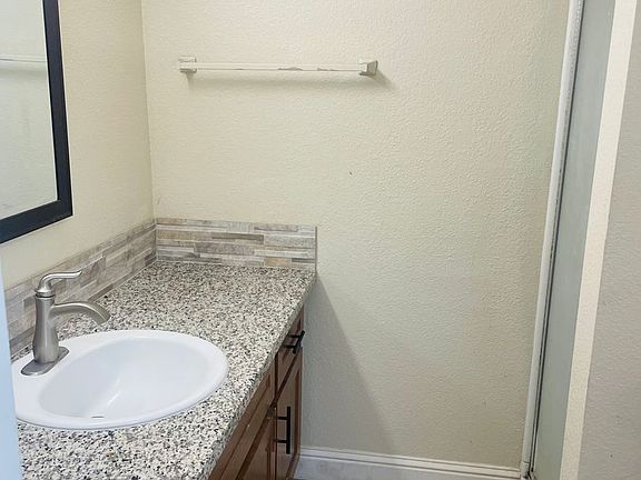 5th image of 4195 Cornelia Way