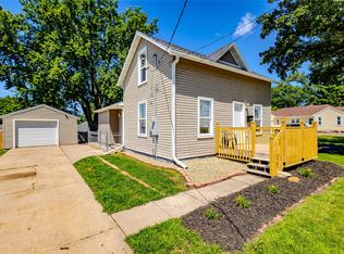 313 W 10th St N, Newton, IA 50208