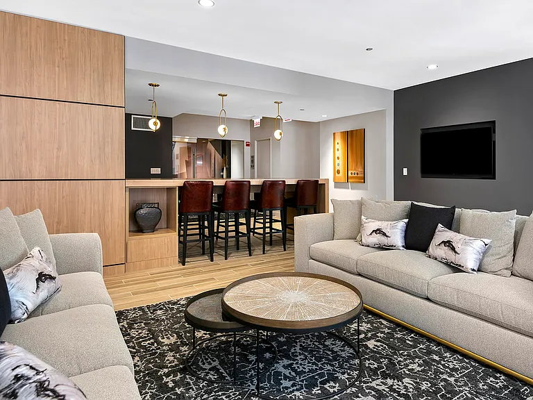 Newly Renovated Resident Lounge