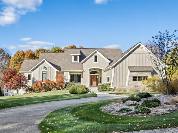 2415 Woodrick Hills Dr NE, Ada, MI 49301