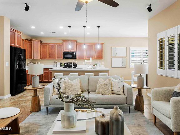 4th image of 2736 E Sourwood Drive