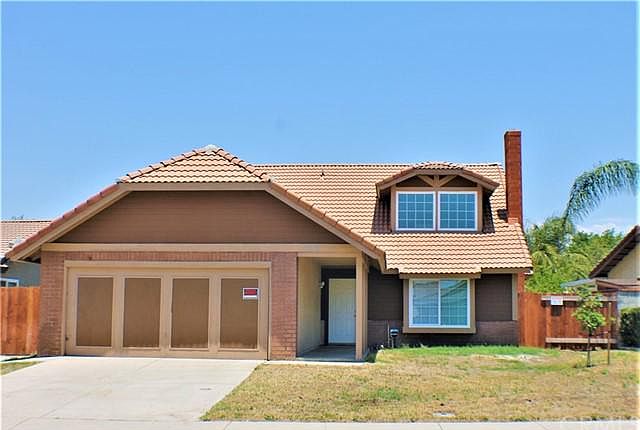 1st image of 23190 Lena St