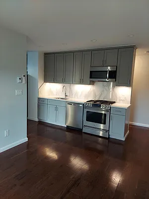 Rented by Douglas Elliman | media 22