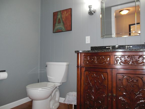 3rd image of 3005 B Overton Dr