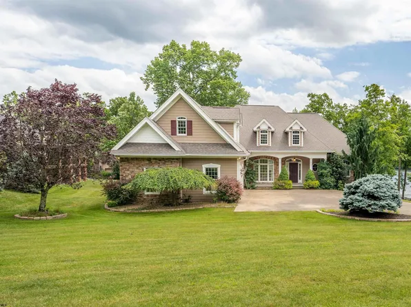 4133 Cove Poin, Morgantown, WV 26508