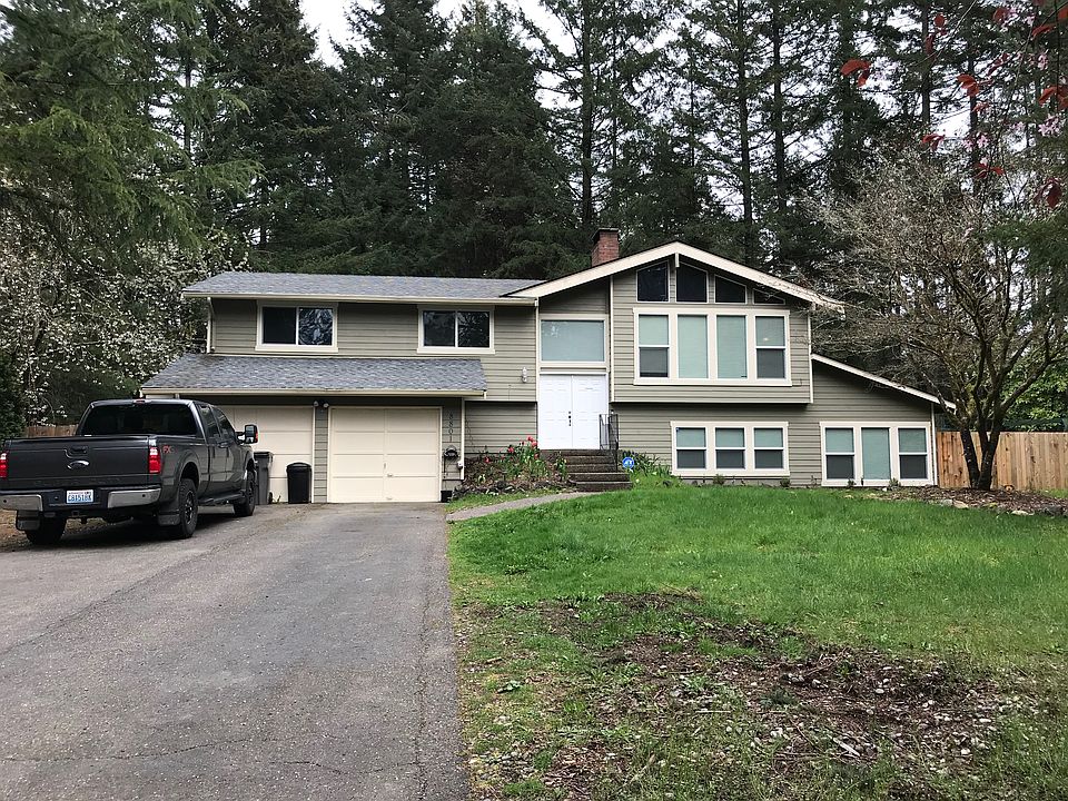 1st image of 8801 Deeridge Pl SE