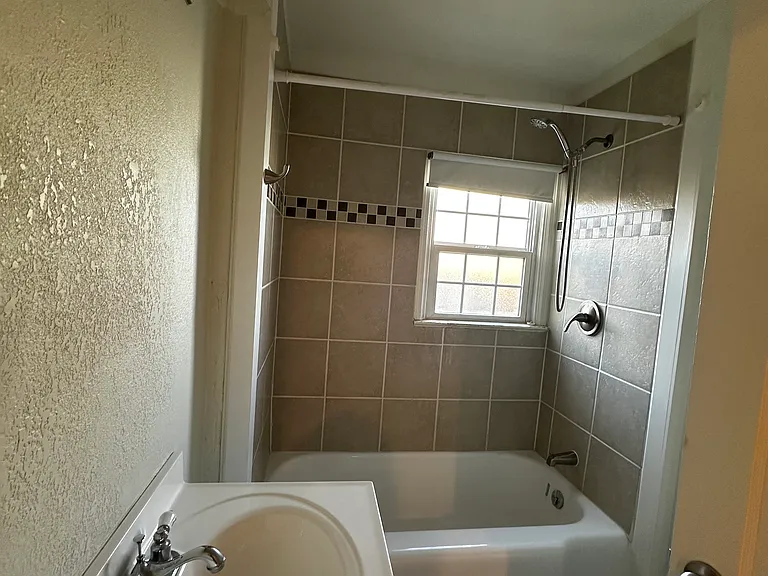 4747 S Acoma St — Photo 10