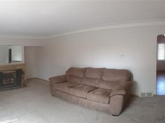 2nd image of 1138 Northville Dr
