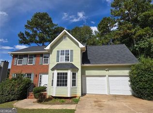 9533 Clear Lake Ct, Douglasville, GA