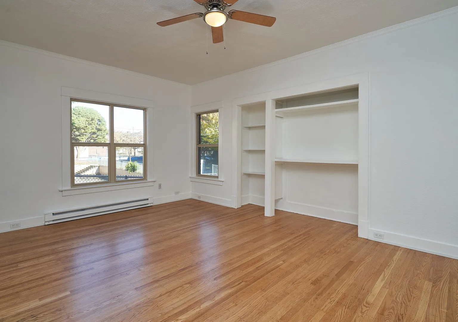 Welcome to 1421 on Queen Anne! — Photo 3