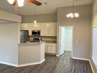 2nd image of 104640 Autumnwood Dr