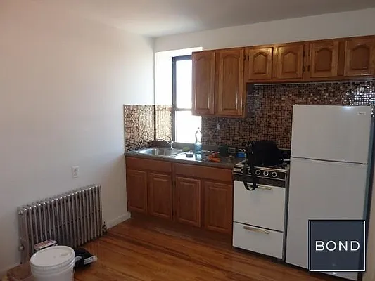Rented by Bond New York | media 4