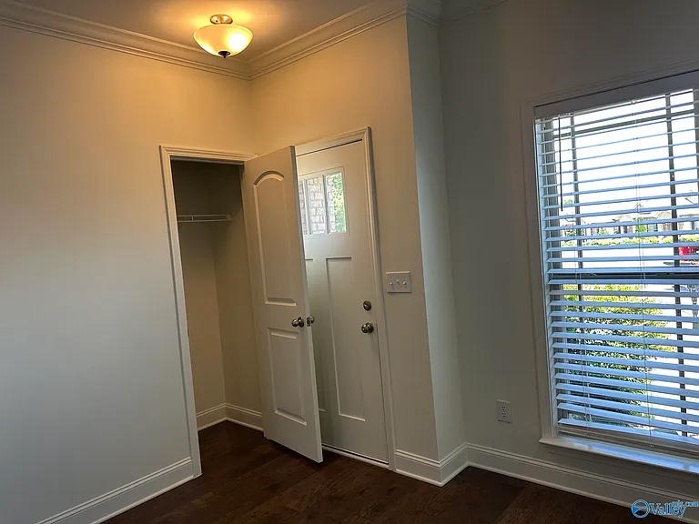 44 Cypress Point Dr SW — Photo 2