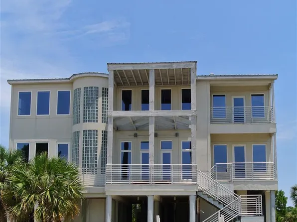 621 Hernando Pl, Dauphin Island, AL 36528