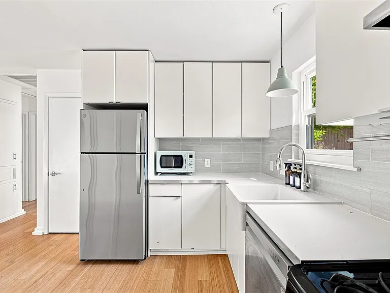 115 Frederick St — Photo 16