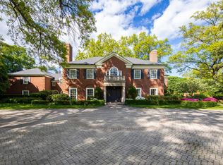 180 Provencal Rd, Grosse Pointe Farms, MI 48236