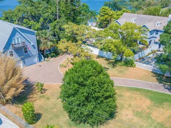 6708 Myrna Dr, Tampa, FL 33619