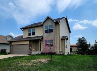 1413 13th St SE, Bondurant, IA 50035
