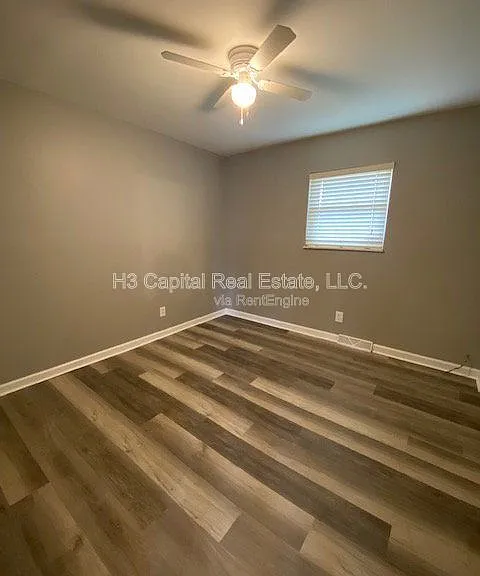 4068 Bruene Ave — Photo 8
