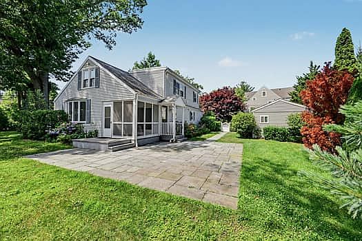 5th image of 124 Shore Rd