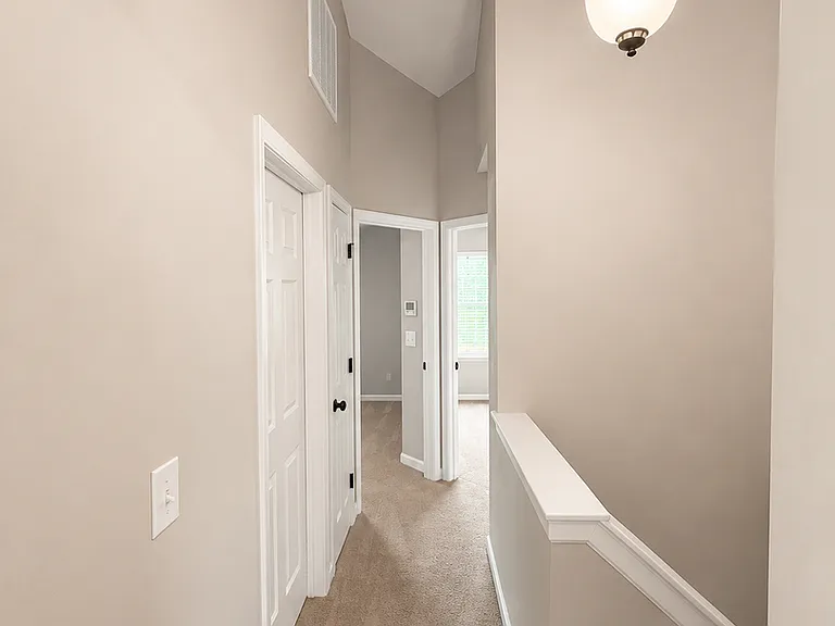 6896 Derby Run Dr — Photo 17
