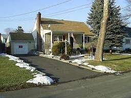 2nd image of 732 Ayres Ave