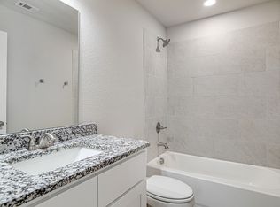 1128 E Broadway Ave, Fort Worth, TX 76104