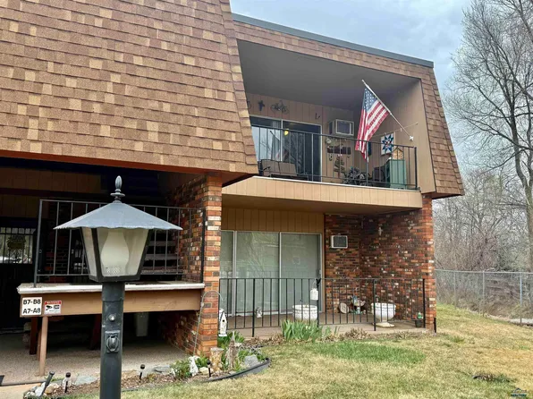 3320 Dover St APT B8, Rapid City, SD 57702