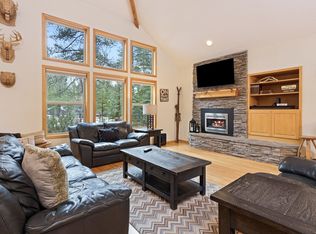 (Undisclosed Address), Sunriver, OR 97707