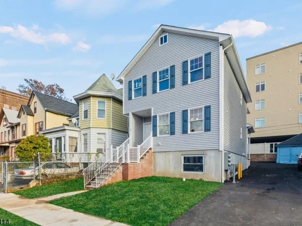 26 N Burnett St, East Orange, NJ 07017