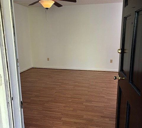 2nd image of 223 Lakewood Dr #B