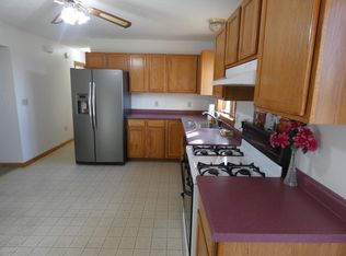 1085 Webber Pond Rd, Vassalboro, ME 04989