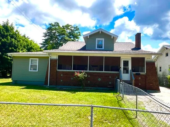 2216 Peck St, Muskegon Heights, MI 49444