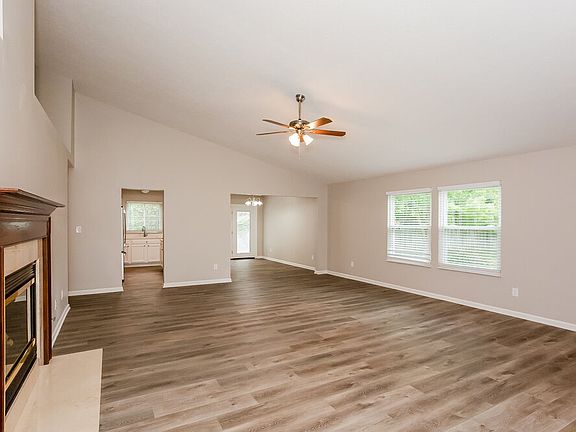 4th image of 4751 Lakestone Dr