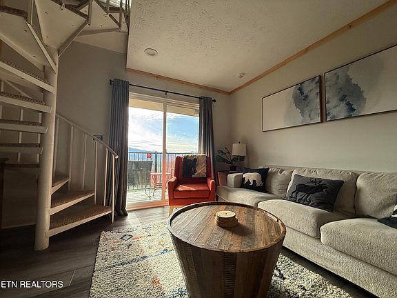 4th image of 3710 Weber Rd #303