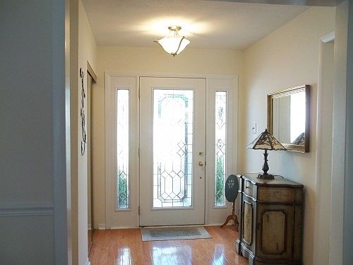 3rd image of 14 Churchill Ln