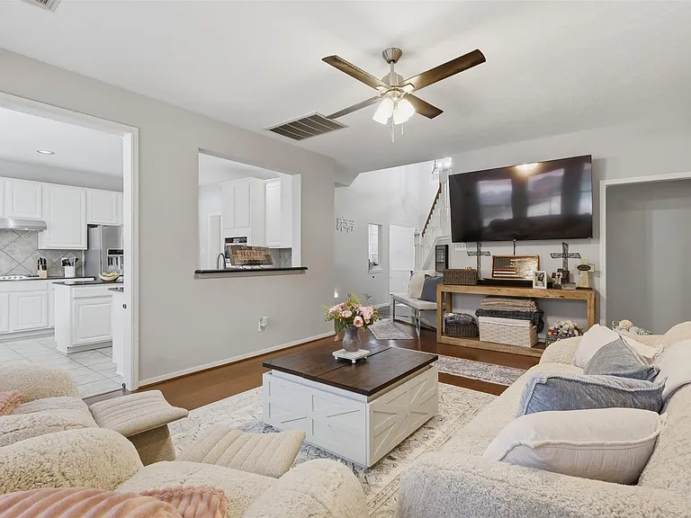 2538 Acadiana Ln — Photo 13
