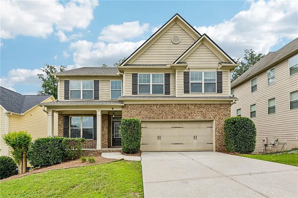 4 bed, 2.5 bath, 2853 sqft, $2,750 — Photo 1