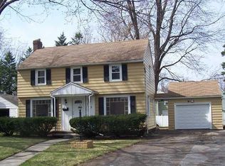 65 Sydenham Rd, Irondequoit, NY 14609