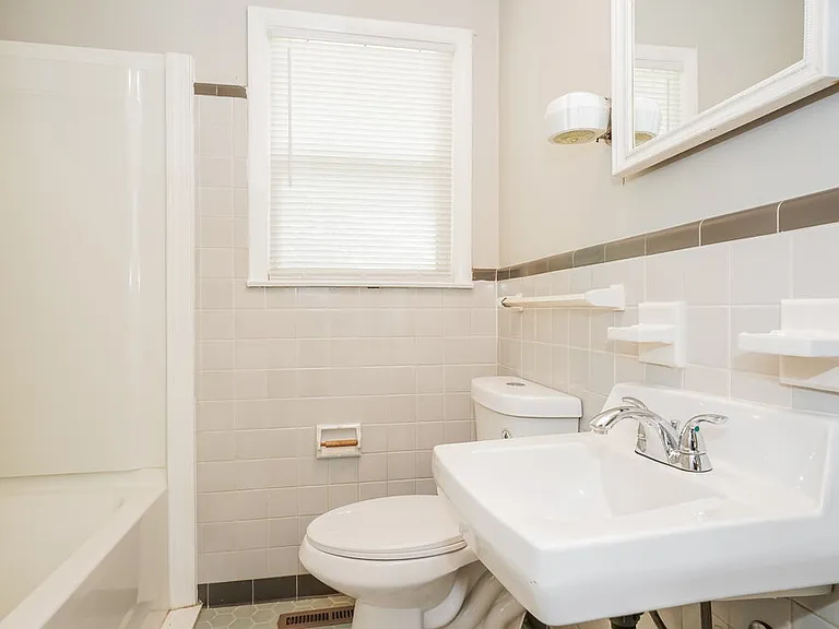112 Bush Ave — Photo 11