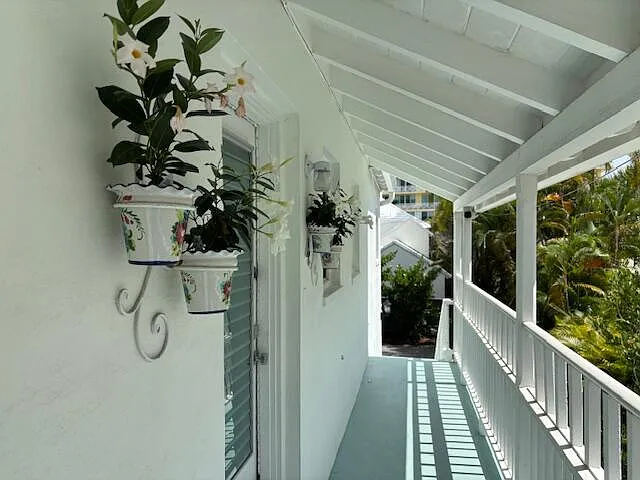 424 Chilean Ave #4 — Photo 9