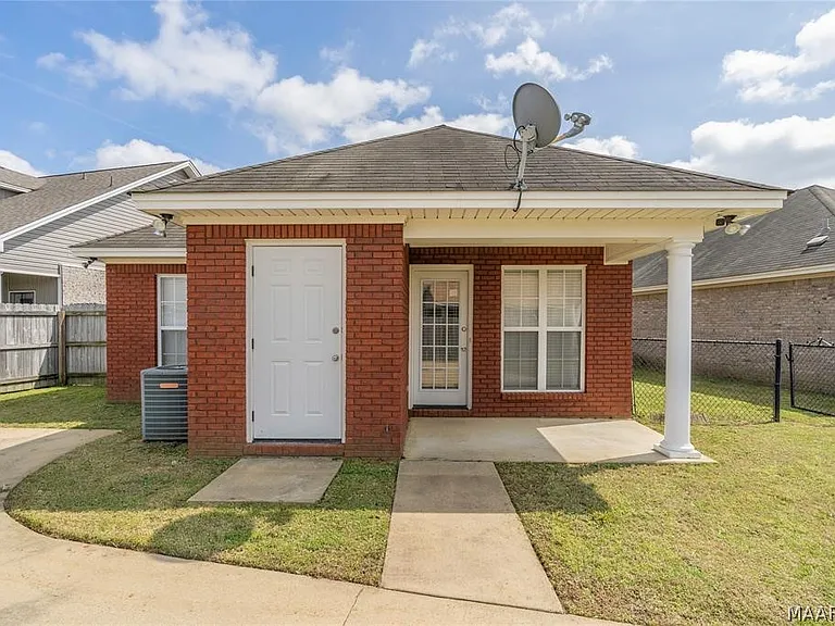 8725 Lindsey Ln — Photo 26