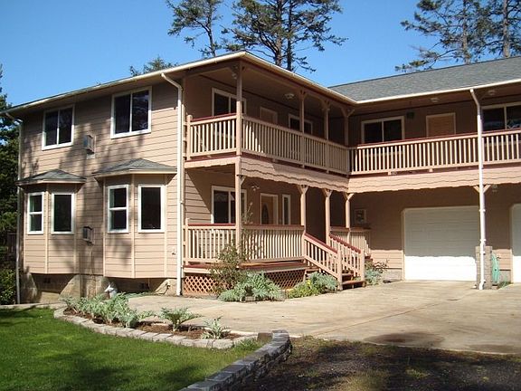 4th image of 8404 NW Seal Rock St