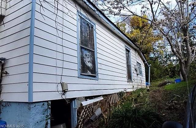 2nd image of 10 Knoxville Pl