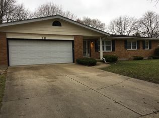 407 Forest Ave, Oswego, IL 60543