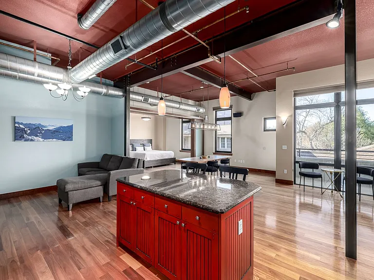 210 W Magnolia St #360 — Photo 1
