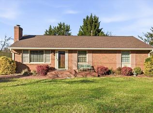 3003 Glenmont Dr, Roanoke, VA 24018